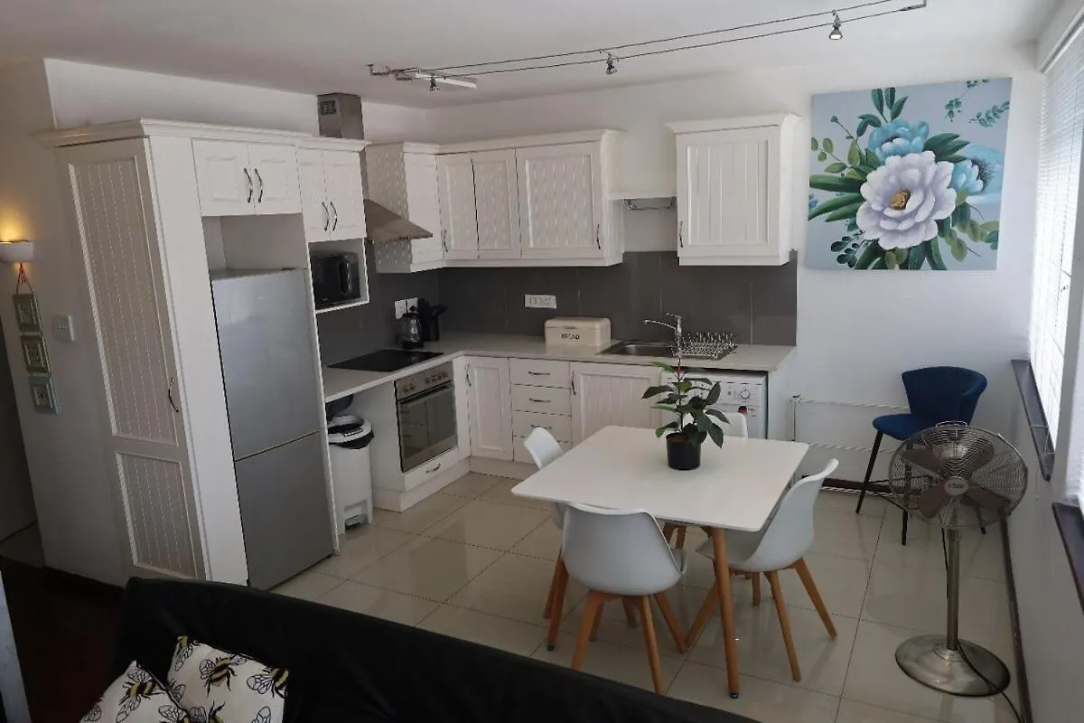 Senator Park Studio Apartment Κέιπ Τάουν